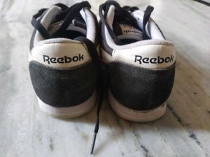 Reebok Classic Sneakers – Size UK 7 | Pre-owned