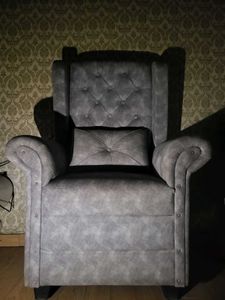 Elegant Showpiece