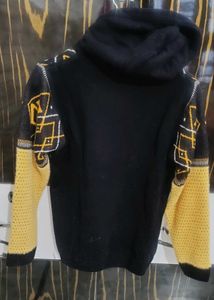 Stylish Patterned Hoodie Sweater