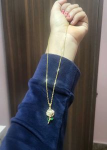 Rose Gold Necklace with pearl