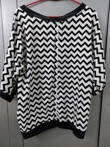 H&amp;M Black And White Top