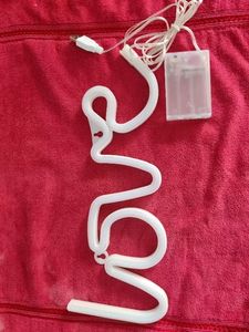 Love Neon Light In Pink