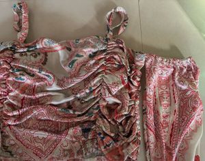 Paisley Print Crop Top off shoulder