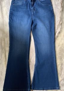 Flare cut blue jeans