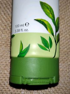 Plum Green Tea Face Wash