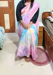 Elegant Tie-Dye Saree