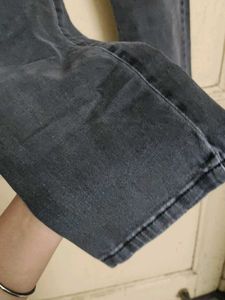 Classic Straight-Leg Jeans
