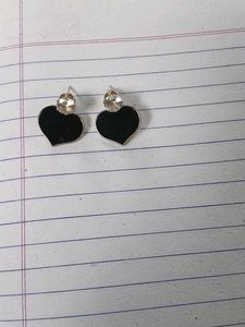 Heart Stud Earringsused