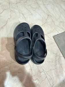Black Crocs - Women&#39;s Size 6