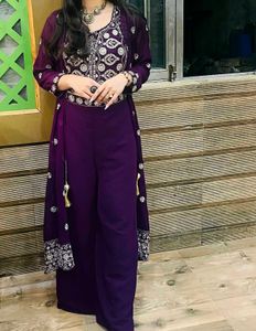Beautiful Purple Wedding Outfit