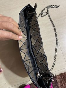 Geometric Chain Crossbody Bag
