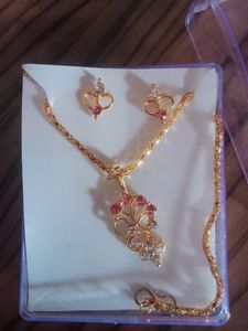 Women Necklace And Earrings Set