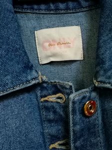 ONLY Spread Collar Washed Crop Denim Jacket