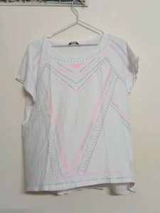 Women White Tshirt