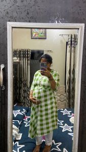 Buy 4 maternity dresses at just 999/- with free maternity item🥰