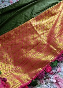 Womens Premium Ethinic saree with ready blouse