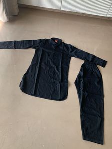 Fix priced Boy Age 8-10 Black Paths I