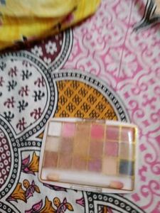 Eyeshadow Palette