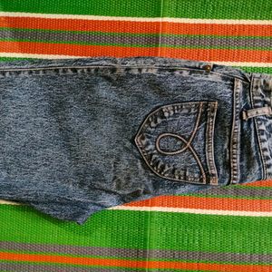 Moms Jeans