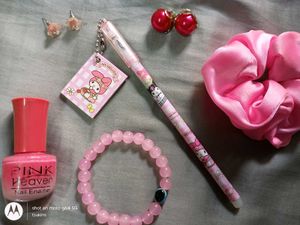 kawaii pink accesories,cute sanrio pen gift hamper