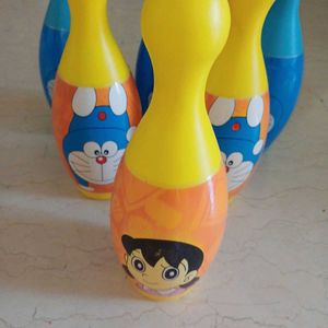 Doraemon Themed Plastic Bowling Pin Set In Bag
