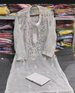 Chikankari Kurti (Free Size)