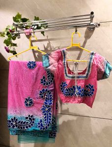 🎀Pink & Blue Floral Applique Wedding Wear Saree🎀