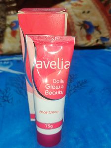 Avelia Daily Glow And Beauty Face Cream