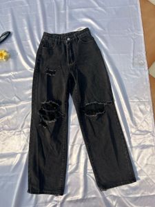 Black urbanic ripped jeans