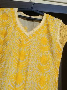 Lucknow Chikankari Kurti