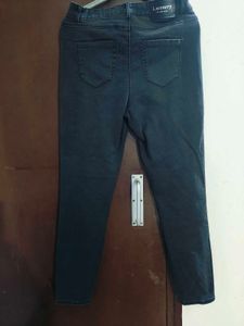 (Tag) Vero Moda Black Jeans