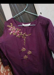 Elegant Embroidered Kurta