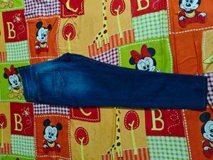 Highlander Slim Tapered Jeans
