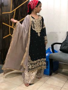 Elegant Embroidered Kurta Set