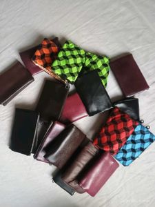 18 Pcs Hand Pouches