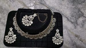 Sparkling Rhinestone AD Jewellery Set