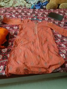 Avaasa Kurti 3/4 Sleeve