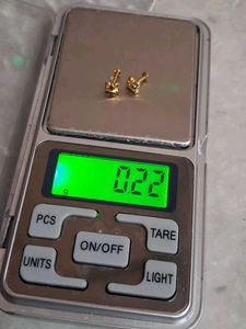 Beautiful New Desiner Studs Gold