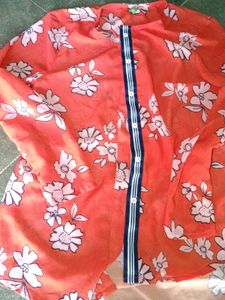 hudi t shirt and jact one toap  p