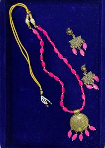 New Beaded Pink Jewellery Set