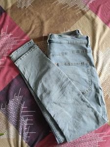 Light Wash Denim Jeans