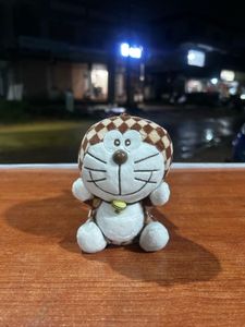 Used (slightly cute) Explosive Doraemon doll key