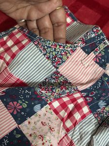 Red &amp; White Print Shorts