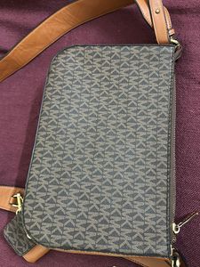 ⏰⏰GRAB SOON!! MK Sling Bag