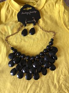 Black Necklace+ Earrings