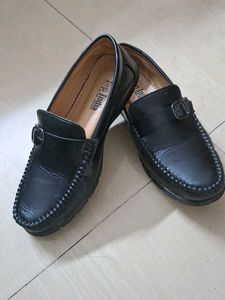 Top India Black Loafers