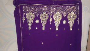 A Beautiful Elegant Chiffon Saree