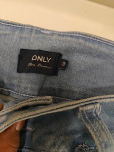 New With Tag Blue Jeans ONLY In 30"