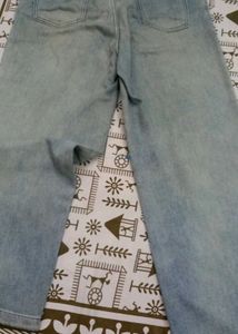 Urbanic - Light Blue Acid Washed Jeans