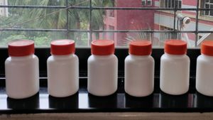 Storage Container Set (Bottles)